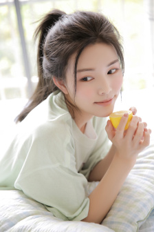 三月女郎